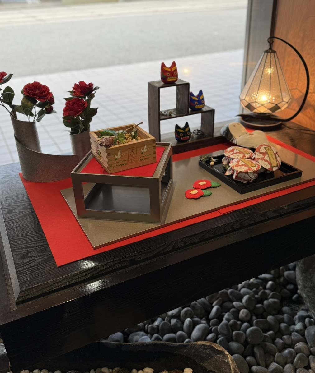 福壽堂秀信 帝塚山本店の節分ディスプレイ